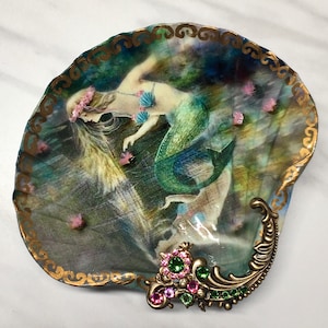 Decoupaged Shell Jewelry Dish, A Mermaids Reflections Large Shell Jewelry Dish, Ring Dish, Beach Decor