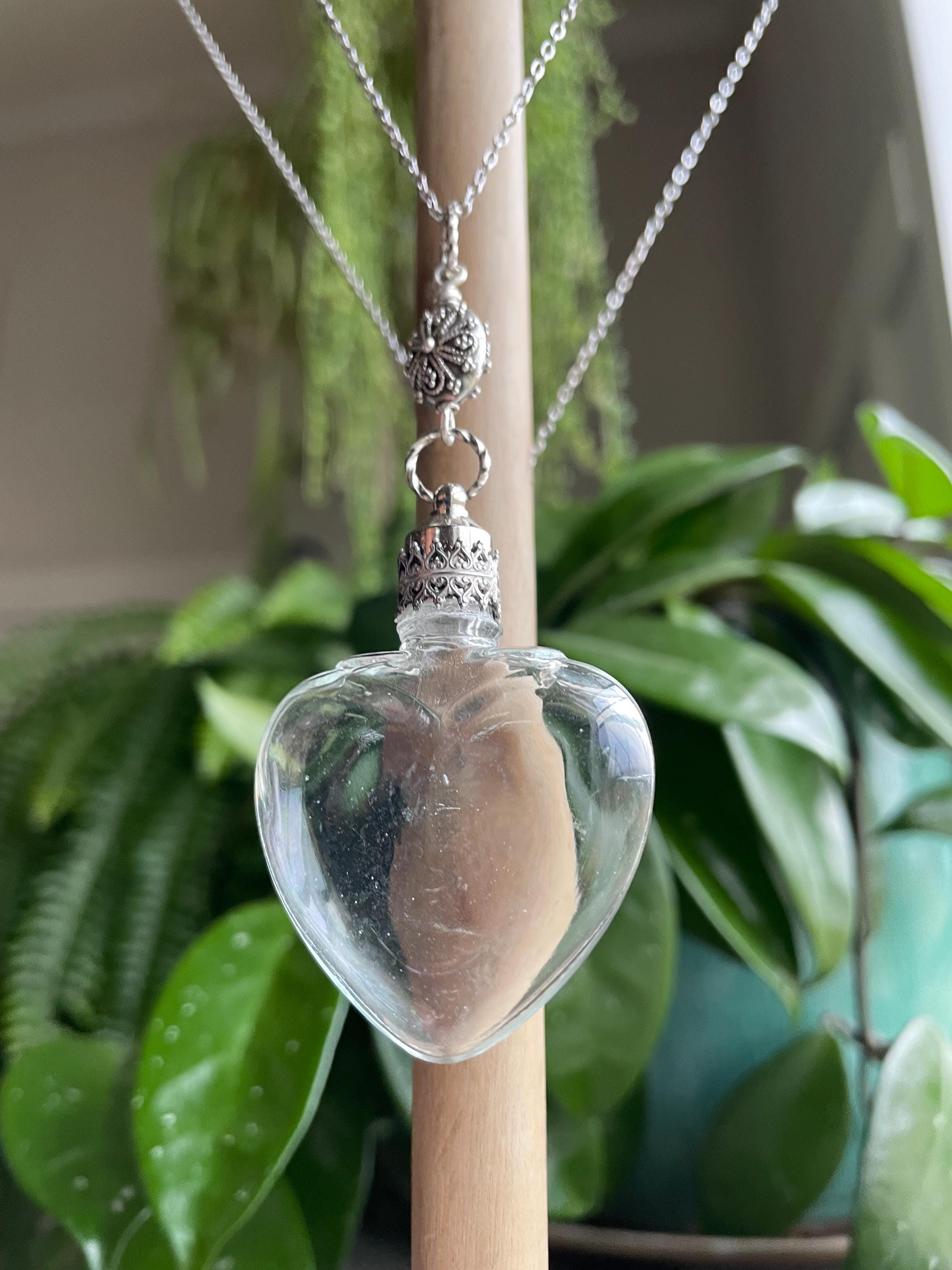 アクセサリー 70s80s deadstock perfume bottle necklace Vintage Glass Heart Perfume Bottle Necklace With Sterling