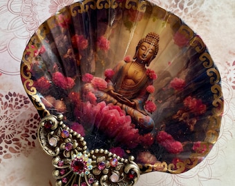 Plato para anillos de concha de Buda decoupage: decoración de altar con pedrería
