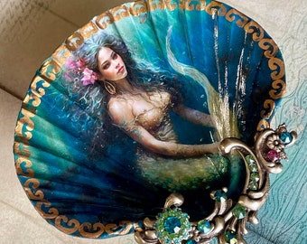 Decoupaged Shell Jewelry Dish, Mermaid shell dish,  Jewelry Storage Ring dish, Mermaid Dish,  Trinket Dish, Coastal Decor