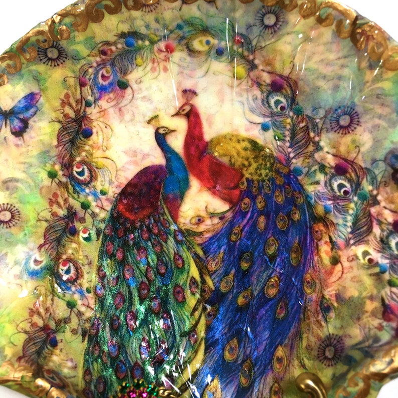 Decoupaged Shell Jewelry DishPeacock Large Shell Jewelry Dish, Ring Dish, Decoupaged Dish image 3