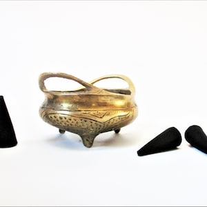 Antique Chinese Brass CENSER Serpent Decoration with Maker&#39;s Mark Handmade TINY SIZE Hammered Koro Incense Burner