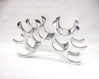 Stojak na wino z odlewanego aluminium w stylu vintage – modernistyczny uchwyt na 9 butelek, przenośny dodatek do baru