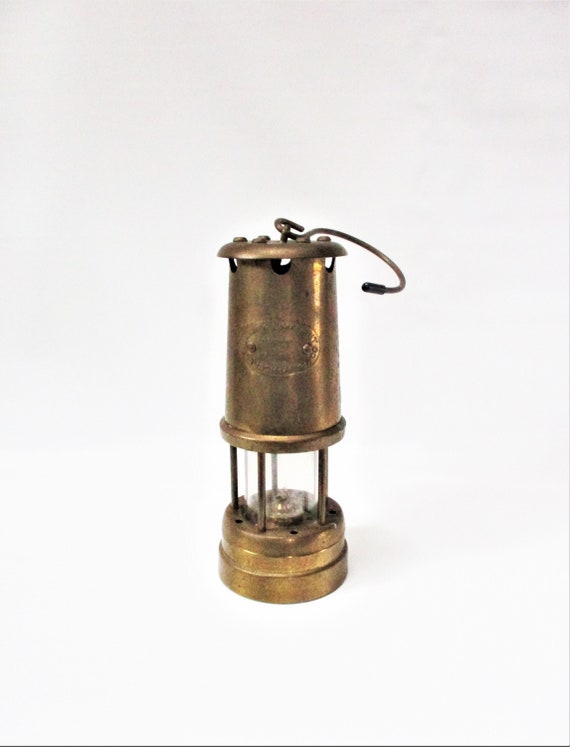 Vintage Hockley Lamp & Limelight Co Coal Miner's Safety Light Paraffin  Lantern 