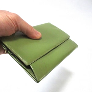 Cartera vintage Fuhrerschein de piel sintética verde con solapa y cierre a presión, estilo sobre, bolsillo de beso, principios de los años 80, ALEMANIA