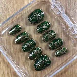 Emerald Green Art Nouveau Press On Nails Gold Outline Luxury Vintage Almond Fake Nails Stained Glass Nail Art Set image 3