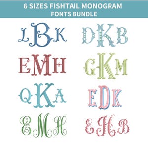 Könnte beinhalten: Acht Fischschwanz-Monogramm-Schriften in verschiedenen Farben, darunter Blau, Rot, Grün und Rosa. Der Text "6 Sizes Fishtail Monogram Fonts Bundle" wird oben im Bild angezeigt.