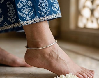 925 Sterling Silver Cuff Anklet, Minimalist Rigid Anklet, Open Bangle Foot Jewellery, Sleek Silver Anklet for Women, Unique Gift for Her