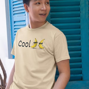 クールバナナユニセックスTシャツ、面白いバナナTシャツ、クールなフルーツシャツ、バナナ愛好家へのギフト、しゃれグラフィックTシャツ、ユーモラスTシャツ、バナナアパレル