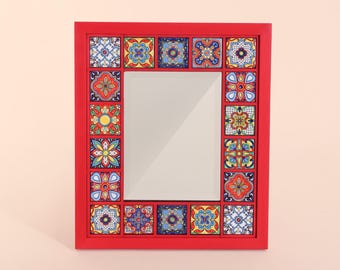 青いタイルミラー：手描きのボヘミアン風壁掛け - Etsy 日本