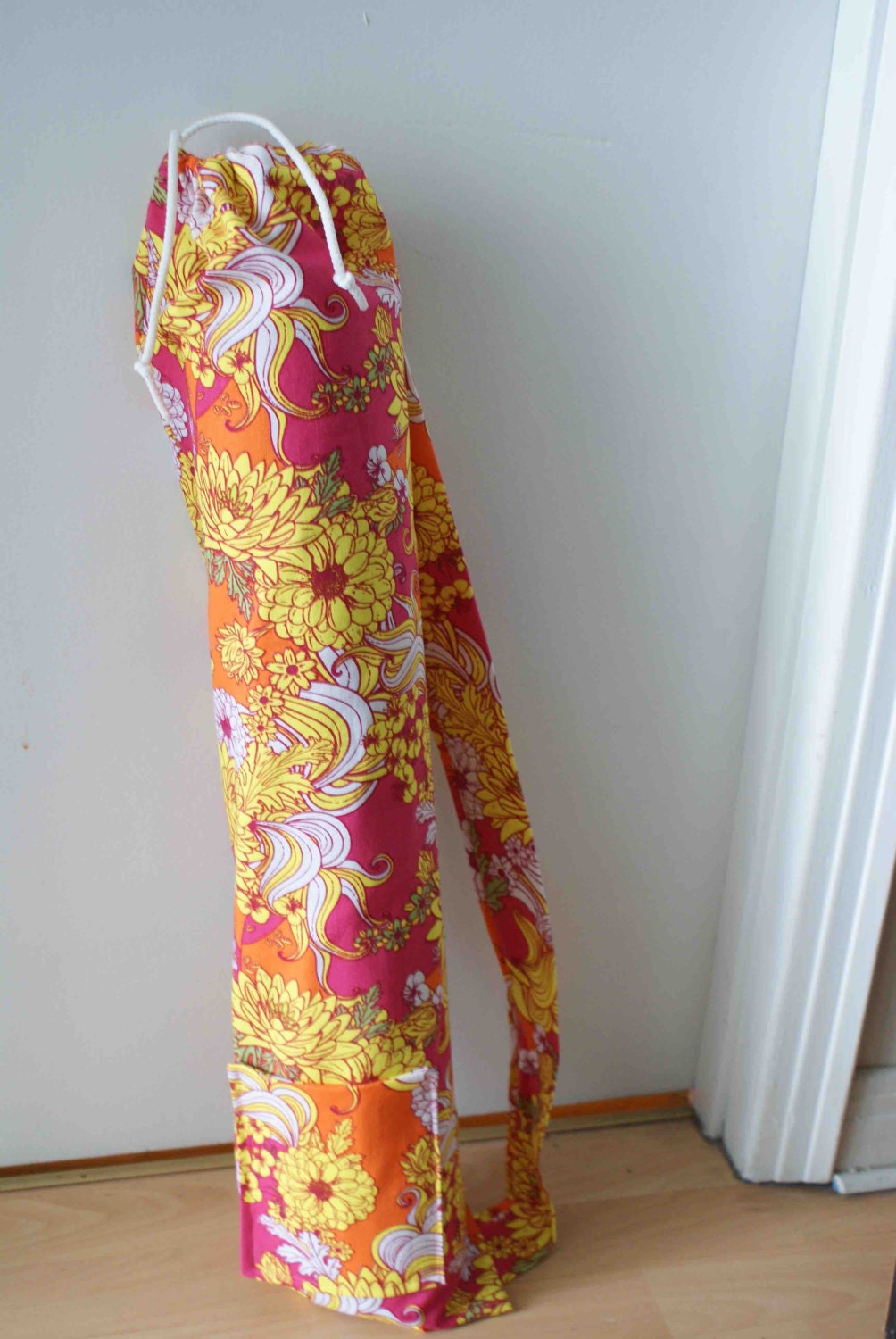 Download Yoga mat bag flowers Lotus retro vintage fabric chakra ... Yellowimages Mockups