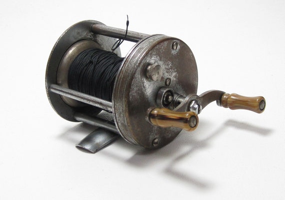 1950's Pflueger Trump Model No. 1943 Bait-cast Level Wind Anti-backlash Fishing  Reel Working Trump Fishing Reel 