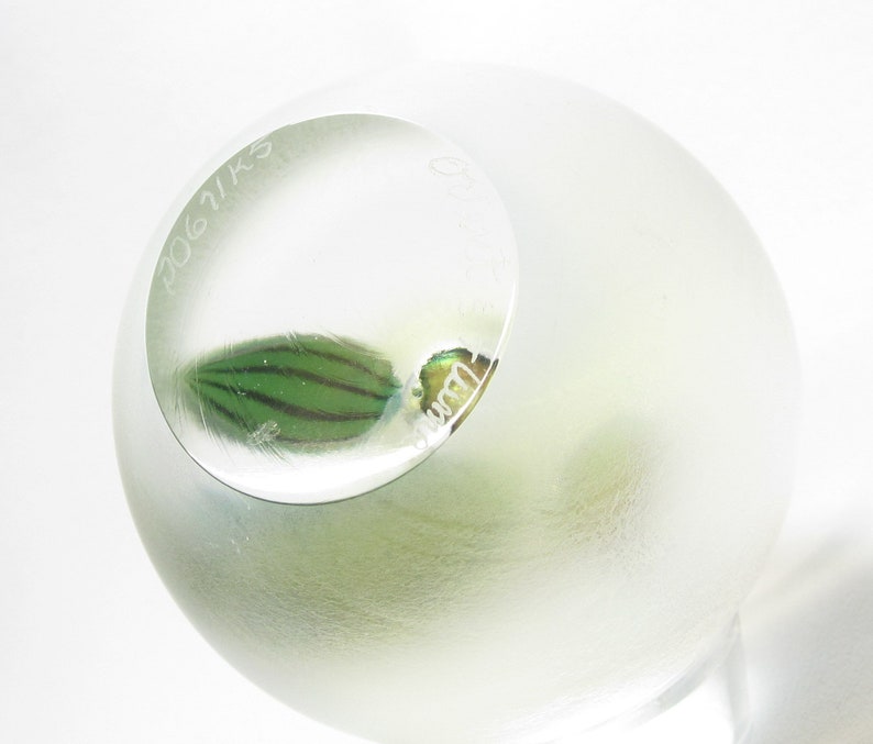 Vintage Orient and Flume Chico CA Hand Blown Iridescent White Large Art Glass Apple Paperweight Sculpture Signed MINT