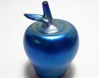 1991 Lundberg Studios Iridescent Blue Aurene Art Glass Apple Paperweight