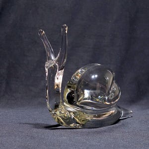Vintage Hand Blown Clear Glass Art Glass Snail Paperweight Sculpture Artist Signed