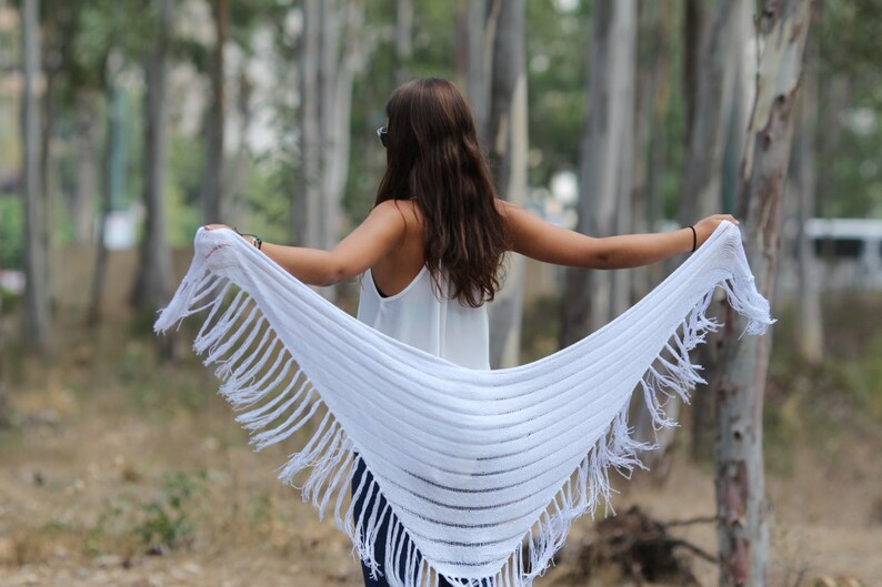 shawl for white dress
