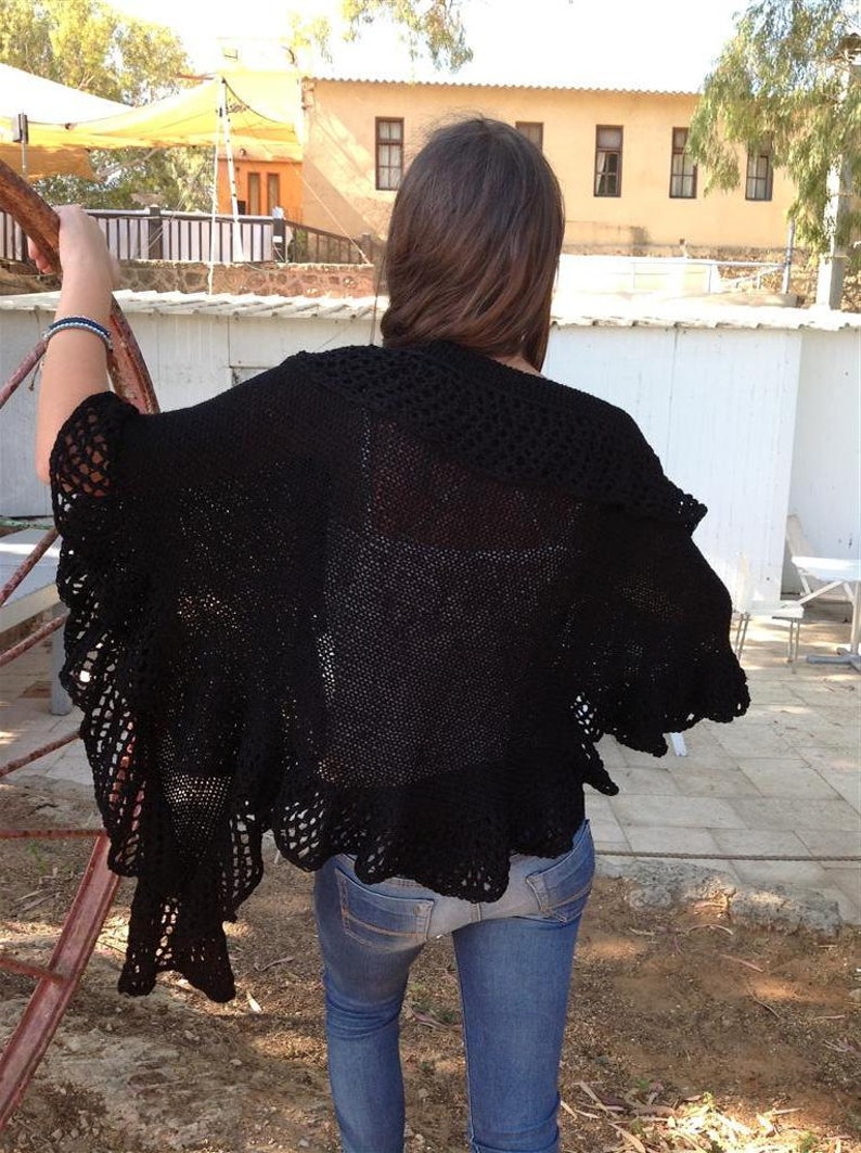 black knitted shawl