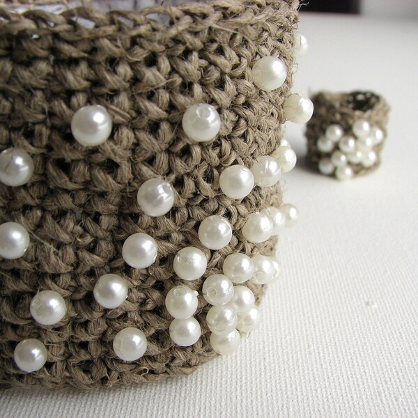 PEARLS bracelet and a ring