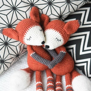 Amigurumi pattern - Mystique the Fox - crochet fox pattern - amigurumi fox - 5 languages