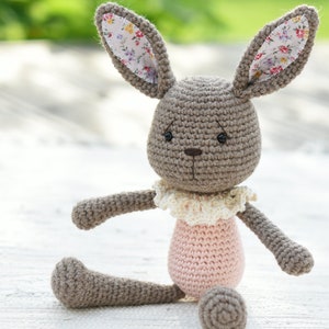 PATTERN Lace collar bunny crochet pattern, amigurumi pattern, bunny pattern, amigurumi bunny, crochet bunny, DIY image 3