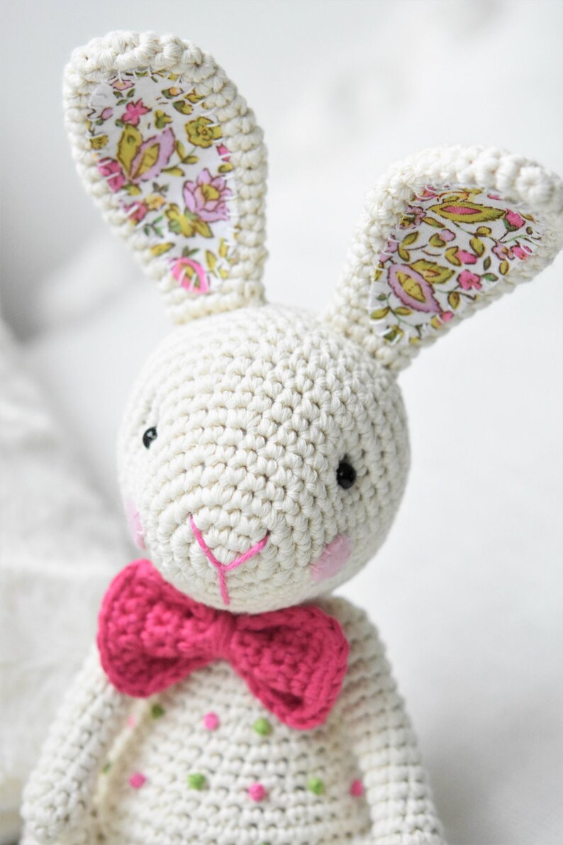Candy bunnies. Amigurumi bunny crochet pattern. candy bunny. strawberry bunny crochet.