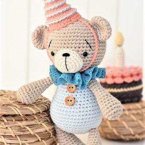 Amigurumi bear pattern Birthday bear and yummy cake crochet pattern, pdf tutorial, lilleliis design, DIY image 7