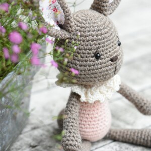 PATTERN Lace collar bunny crochet pattern, amigurumi pattern, bunny pattern, amigurumi bunny, crochet bunny, DIY image 2