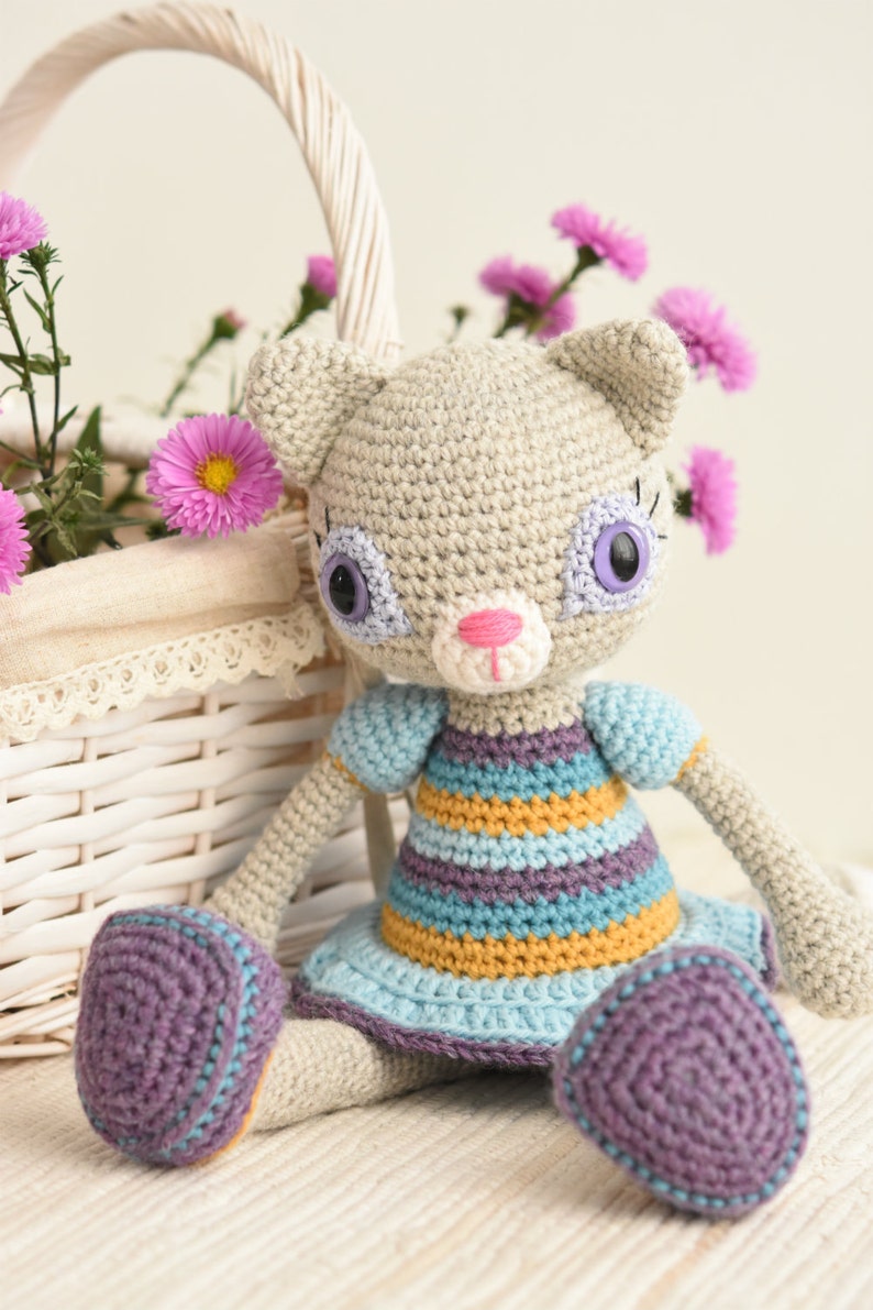 Amigurumi cat pattern Hilda the Ragamuffin crochet cat toy, printable pdf, tutorial, DIY image 4