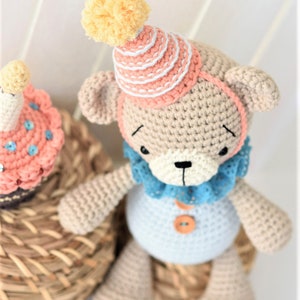 Amigurumi bear pattern Birthday bear and yummy cake crochet pattern, pdf tutorial, lilleliis design, DIY image 4