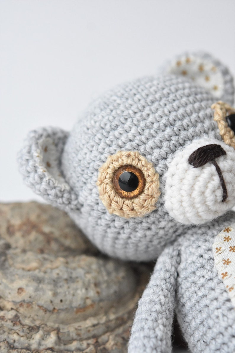 Amigurumi pattern bear Treasure the Teddy classical one piece, printable pdf, crochet tutorial, DIY image 4