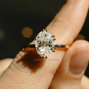 2.50 CT Oval Cut Moissanite Engagement Ring Oval Solitaire Moissanite Ring 14k Solid Gold Ring Solitaire Bridal Ring Anniversary Gift