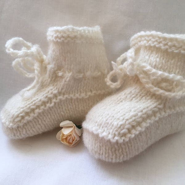 Baby Booties Pure New Scottish Wool Knitted Cream Ecru Newborn 0 to 3 Months Plus 3 Months Unisex Girl Boy Handmade UK Seller baby gift