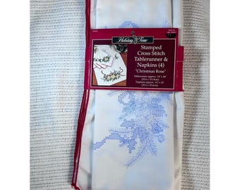 Camino de mesa estampado "Rosa de Navidad" de Holiday Time, 4 servilletas, punto de cruz, EE. UU.