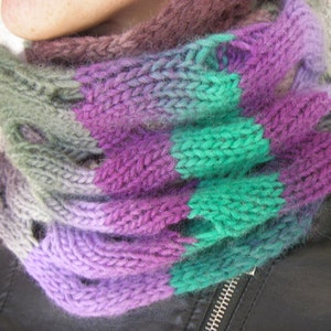 Colorful knit Cowl – mobius scarf -wool Neckwarmer -scarf Infinity-snood
