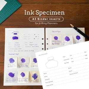 Könnte beinhalten: A5-Einlagen für 6-Ring-Planer mit einem Ink Specimen-Layout. Das weiße Papier enthält ein gedrucktes Tintenfass-Symbol, Felder für Tintendetails wie Name, Marke und Serie sowie ein Raster zum Testen von Tintenfluss, Schmierung und Trocknungszeit.