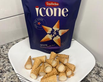 Białe wafle z nadzieniem czekoladowym firmy Doliche – wielkości kęsa, 4,23 uncji (120 g), zamykane, stojące torebki