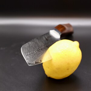 Santoku Damascus messenset – 6-delig inclusief broodmes en koksmes | 67 lagen handgesmeed Damascusstaal afbeelding 9