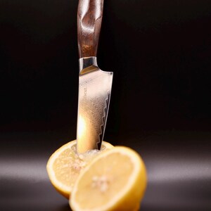 Santoku Damascus messenset – 6-delig inclusief broodmes en koksmes | 67 lagen handgesmeed Damascusstaal afbeelding 11