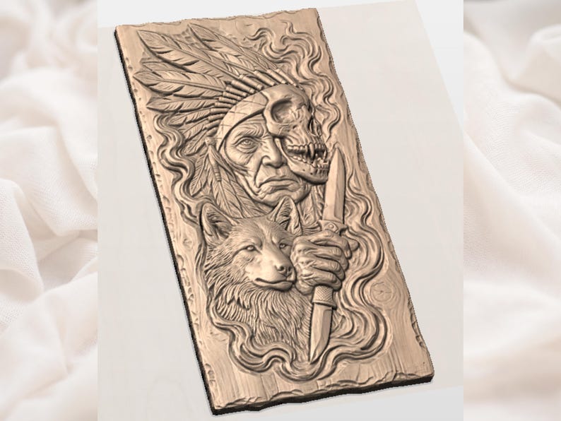 K&ouml;nnte beinhalten: Rechteckige Reliefschnitzerei mit einem indianischen H&auml;uptling mit Federkopfschmuck, einem Sch&auml;del, einem Wolf und einem Messer. Das Kunstwerk ist in Braunt&ouml;nen gehalten und weist detaillierte Texturen auf.