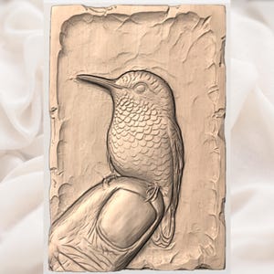 Hummingbird on Finger Relief STL view 3