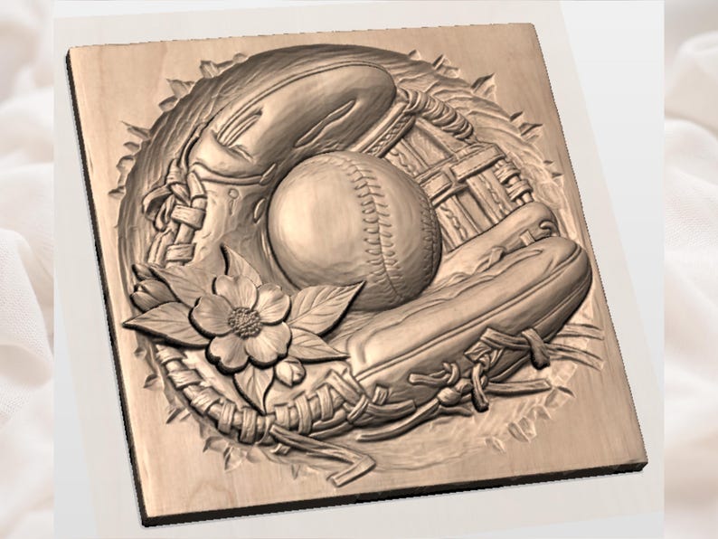 Peut inclure: Une sculpture en relief en bois repr&eacute;sentant un baseball, un gant et un mitaine, entour&eacute;s d'un motif floral. Le baseball est centr&eacute;, avec le gant et la mitaine l'encadrant. La sculpture est dans des tons bruns.