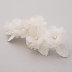 Pure Silk Pearl Bridal Headband, Pearl Silk Wedding Comb, Flower Pearl Bridal Headpiece, Pearl Floral Wedding Comb, Floral Bridal Hairpiece