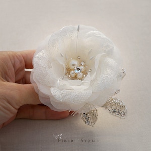 Swarvoski Pearl Wedding Head Piece, Lace Flower Bridal Comb, Flower Bridal Head PIece, Pearl and Lace Wedding Comb, Bridal Hair Accessory