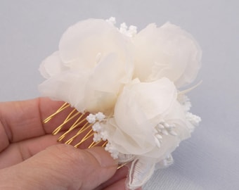 Handcrafted Silk Flower Bridal Hair Comb – White Floral Wedding Accessory