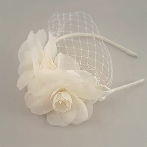 Pure Silk Wedding Fascinator, Bridal Floral Headband with Net, Handmade Flower Garden Wedding Headband, Ivory Floral Wedding Headpiece