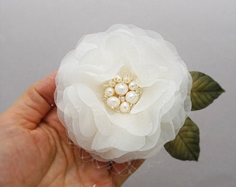 Bridal Fascinator - Freshwater Pearl  Flower Fascinator - Wedding Hair Fascinator - Bridal Hair Piece Netting - Pure Silk Bridal Hair Piece