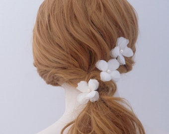 Floral Bridal Hairpiece, Silk Floral Wedding Hairpiece, Freshwater Pearl Bridal Hair Piece,Garden Wedding Headpiece, Bridal Floral Headpiece