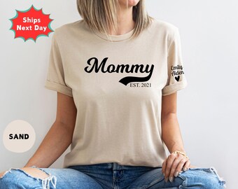 Custom Mommy Shirt with Kid Names, Minimalist Crewneck, Personalized Gift, Personelized Est Mama Shirt