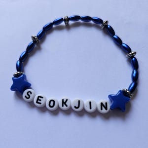 Pulseira azul e prata do KPop BTS Seokjin