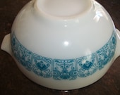 Blue Horizon 443 Vintage Pyrex Nesting Mixing Bowl